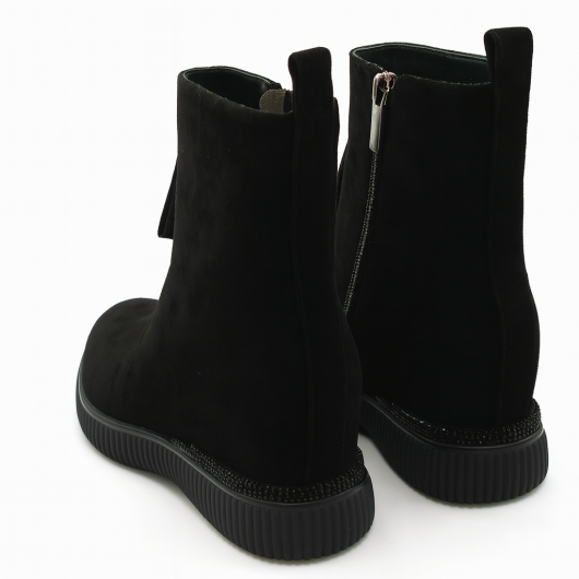 Damskie Zamszowe Botki z Ukrytym Koturnem ze Zdobieniami Loretta Vitale.