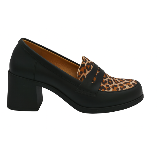Półbuty skórzane damskie Brodacz czarne na obcasie z panterką