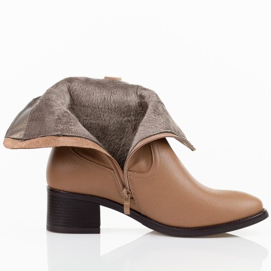 Beżowe skórzane botki damskie M.Daszyński