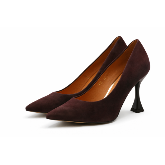 Czekoladowe czółenka zamszowe ESKA na obcasie – skóra naturalna