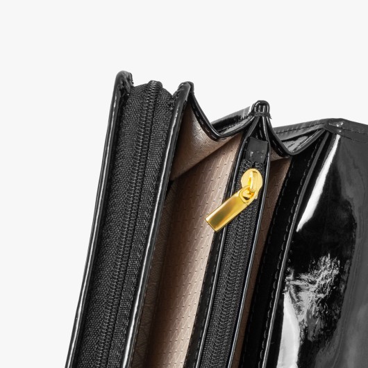 Czarny skórzany lakierowany portfel damski