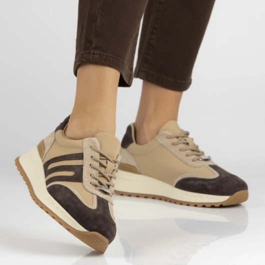 Beżowe skórzane sneakersy damskie Filippo – modne i wygodne buty na co dzień