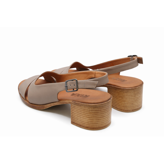 Skórzane sandały damskie na obcasie RIXA – wygodne i stylowe