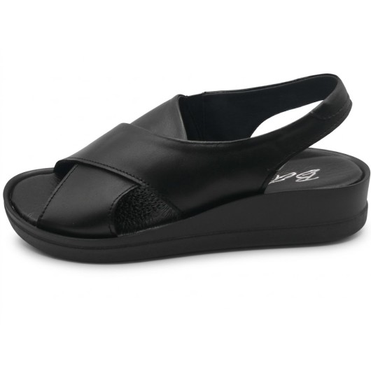 Sandały Damskie Skórzane Brodacz – Czarna Klasyka na Platformie