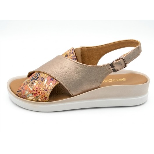 Sandały Skórzane Brodacz – Elegancja, Która Dba o Twój Komfort